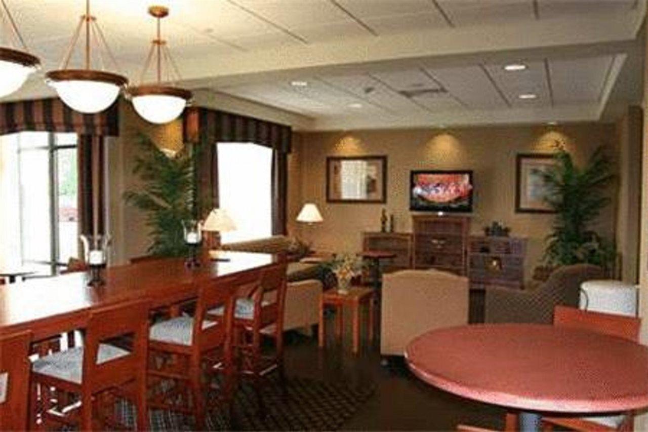 Hampton Inn Elkhorn Lake Geneva Area Exterior foto